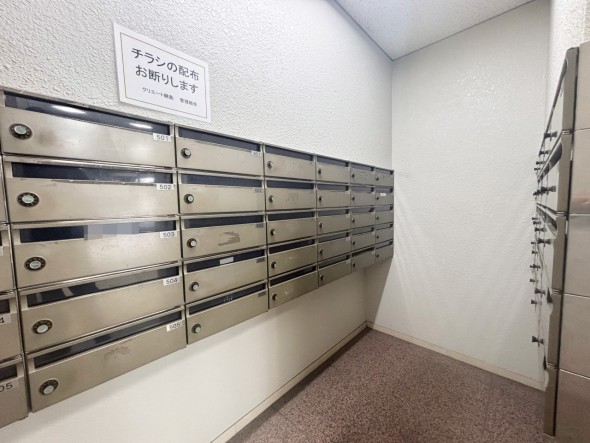 住戸専用の郵便受け。