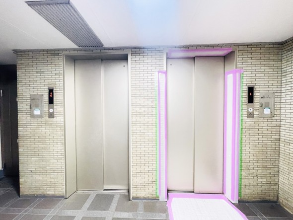 エレベーター付きのマンションです。