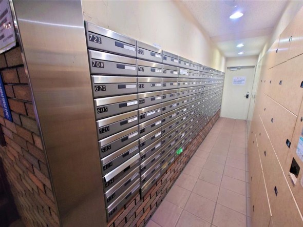 住戸専用の郵便受け。