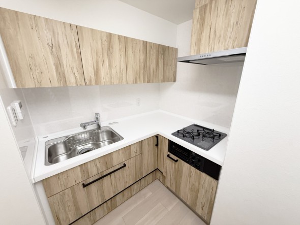 使い勝手の良い設備のキッチンで効率よくお料理もできます。