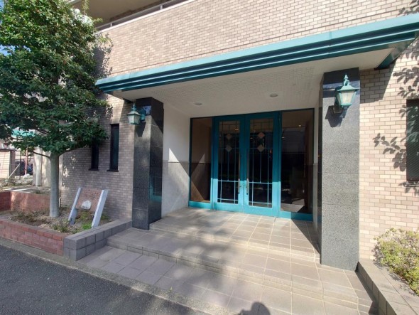 エントランス入口部分です。