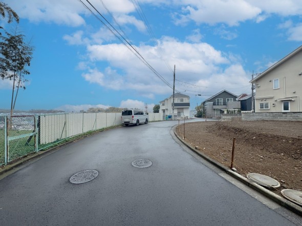 前面道路含む現地写真